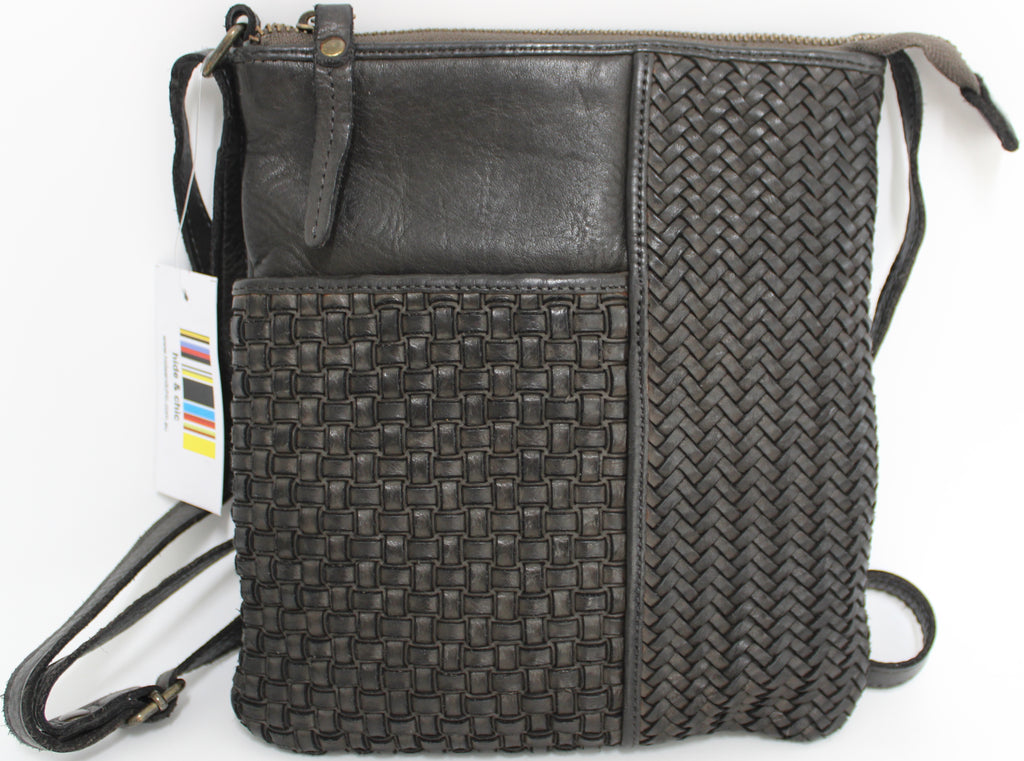 Quality Full Grain Leather Shoulder Bag with Adjustable Shoulder Strap. Colour: Black. Style No: 1380A.